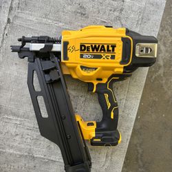 Framing 21 Degrees Nailer Dewalt XR 20V 
