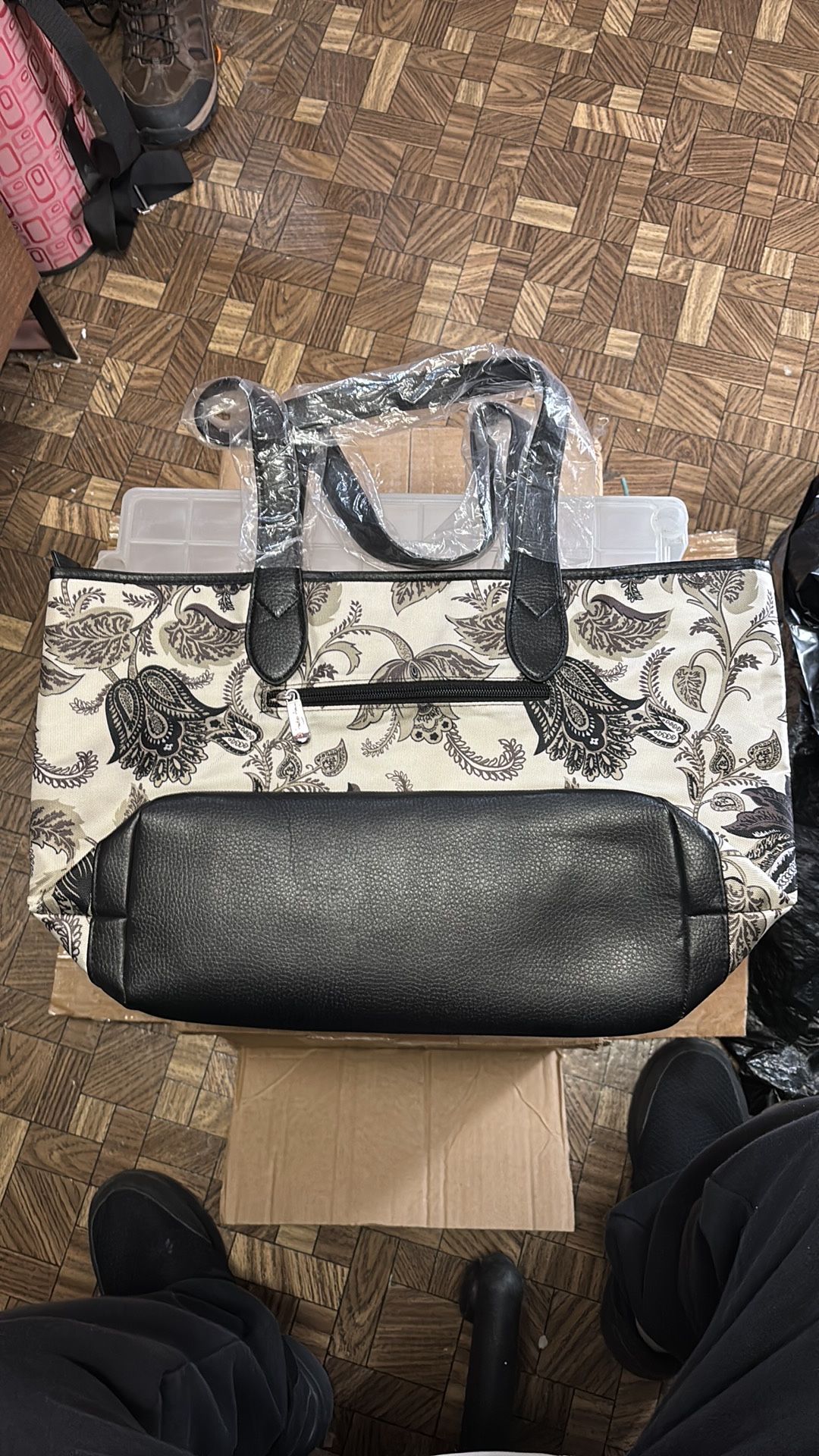 Penelope Ann zippered tote/purse/carryall