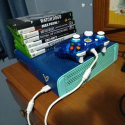Blue Xbox 360 With Rock Candy Controller And 7 Games