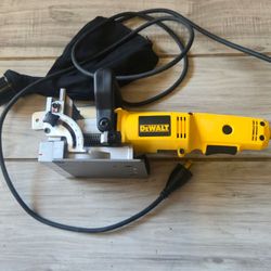 DEWALT 6.5 Amp Heavy Duty Plate Joiner Kit #72467