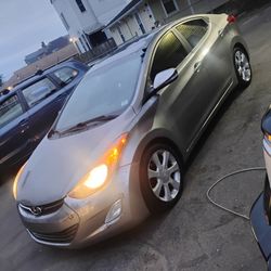 2012 Hyundai Elantra