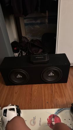 2 10 addictive audio subwoofer with amp and cords
