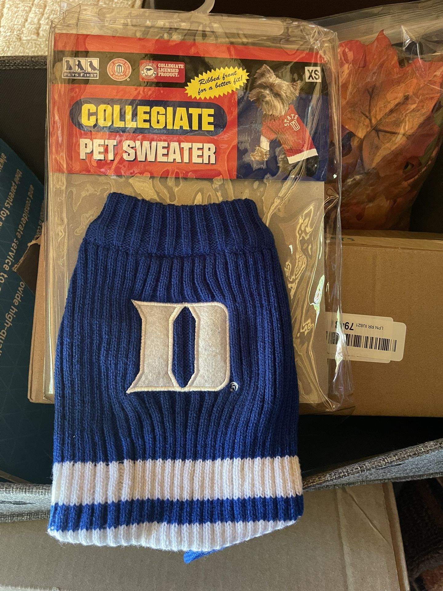 Extra small pet sweater college collegiate