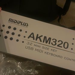 AKM320 keyboard 