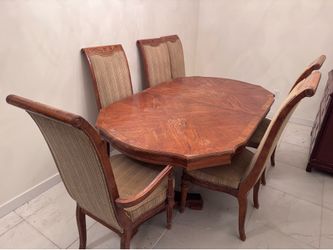 Dining table with 6 chairs