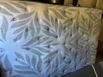 A selly raymour and Flanagan plush mattress for sale