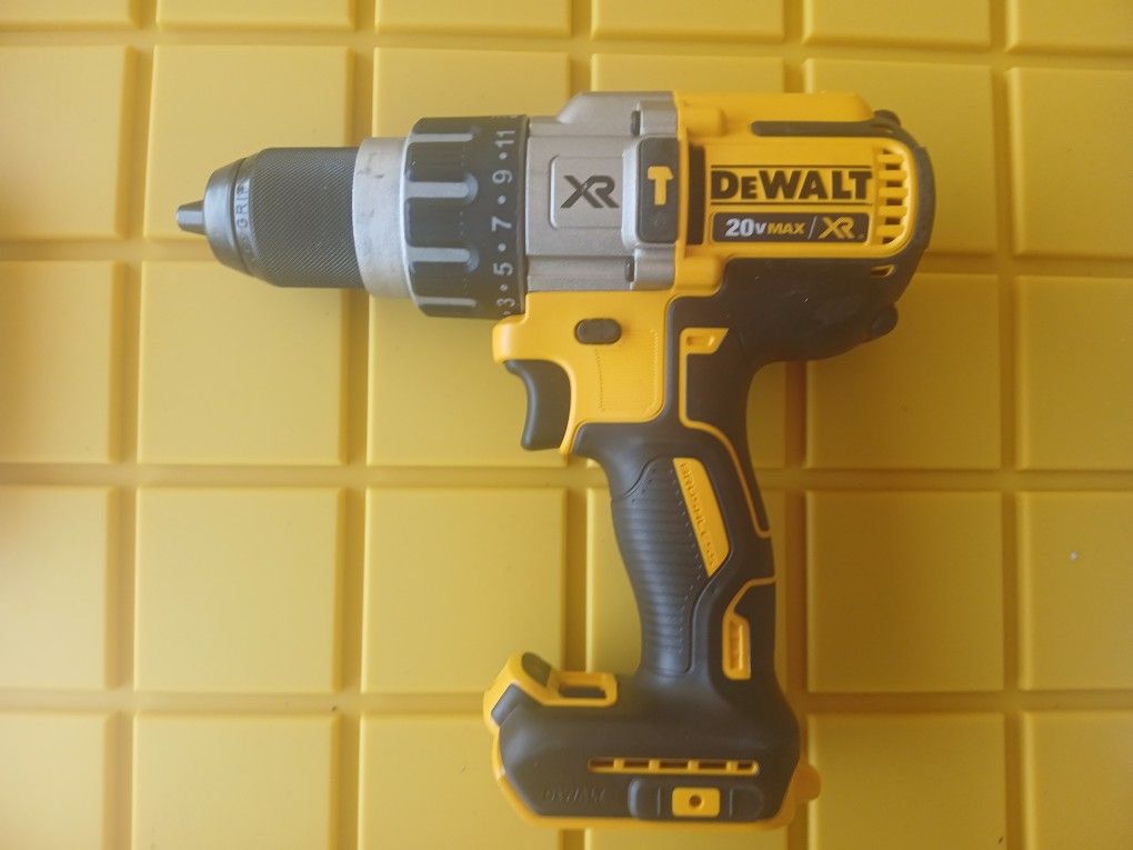 DeWalt XR 20V Max Hammer Drill