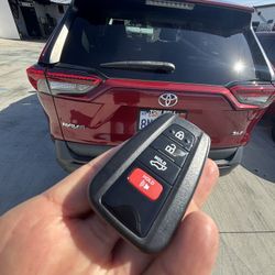 Llaves De Autos / Car Keys And Remotes 