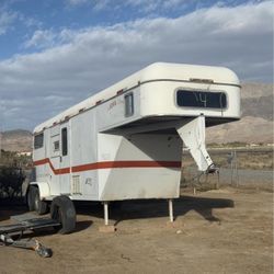 Horse Trailer 