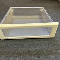 Side-by-Side Refrigerator & Freezer Shelves and Drawers