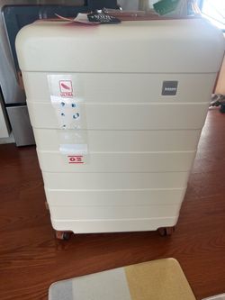 Hard Shell Luggage