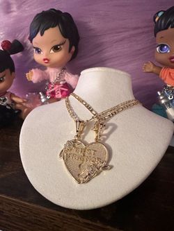 (2)20 inch necklaces with best friend pendants