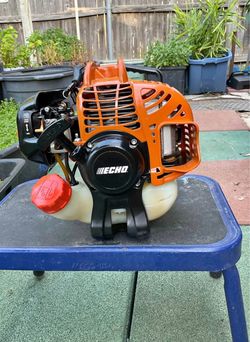 Echo PE - 225 Edger