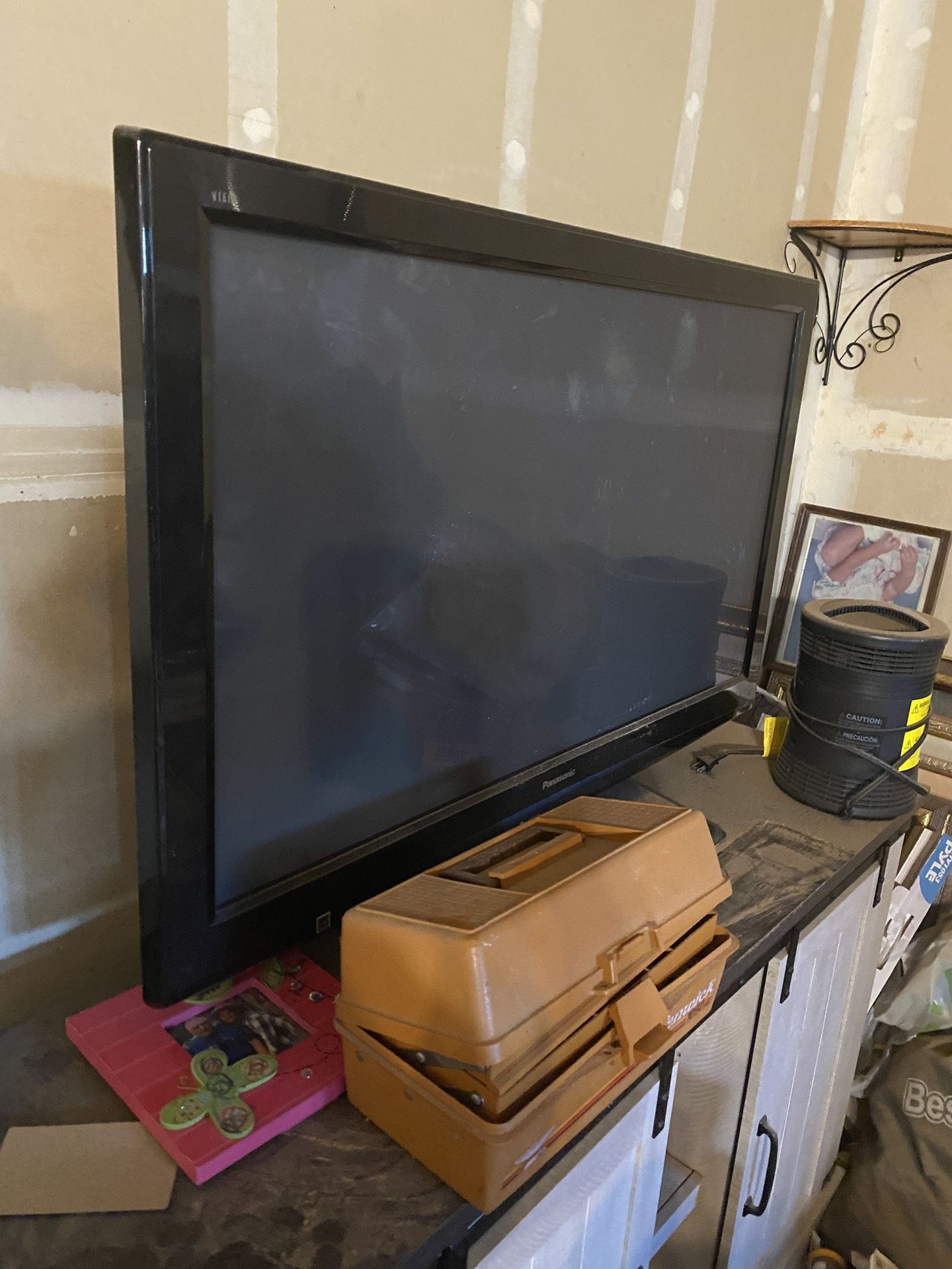 Tv (not A Smart Tv)