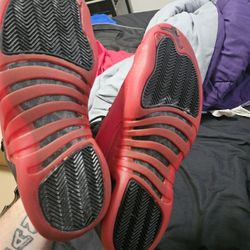 Retro 12s Flu Game
