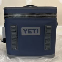 YETI Hopper Flip 12 Cooler -Navy