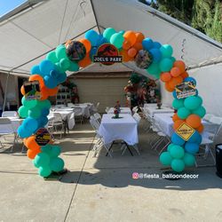 Balloon arch 