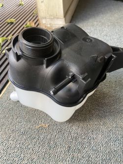 OEM Coolant Reservoir Tank - Ford, Mercury and Lincoln