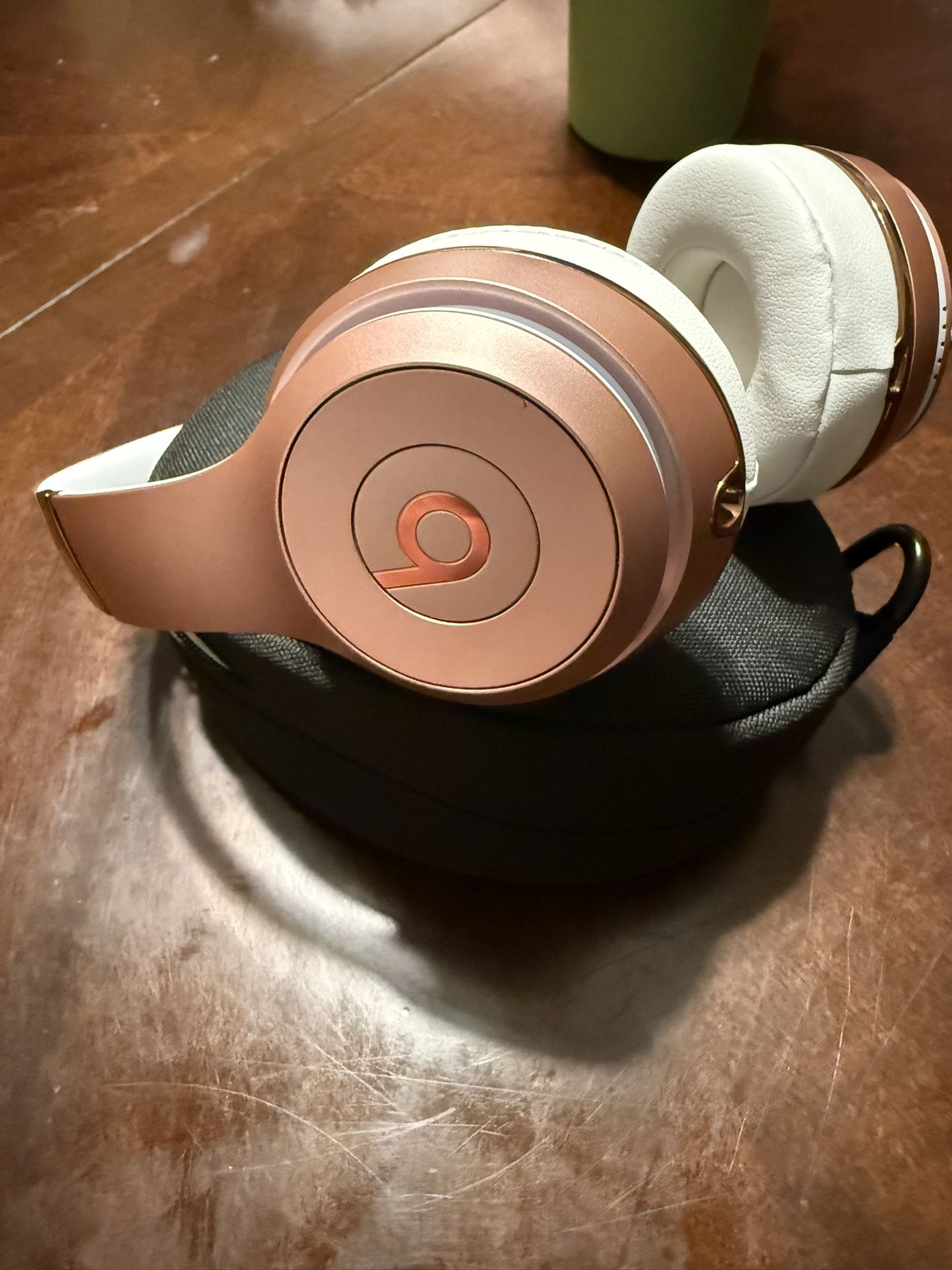 Wireless Pink Beat Headphones