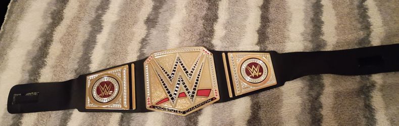 WWE Undisputed Championship Belt Youth Size
