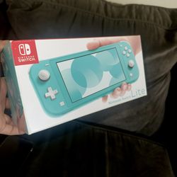 Nintendo switch Lite Complete In Box 