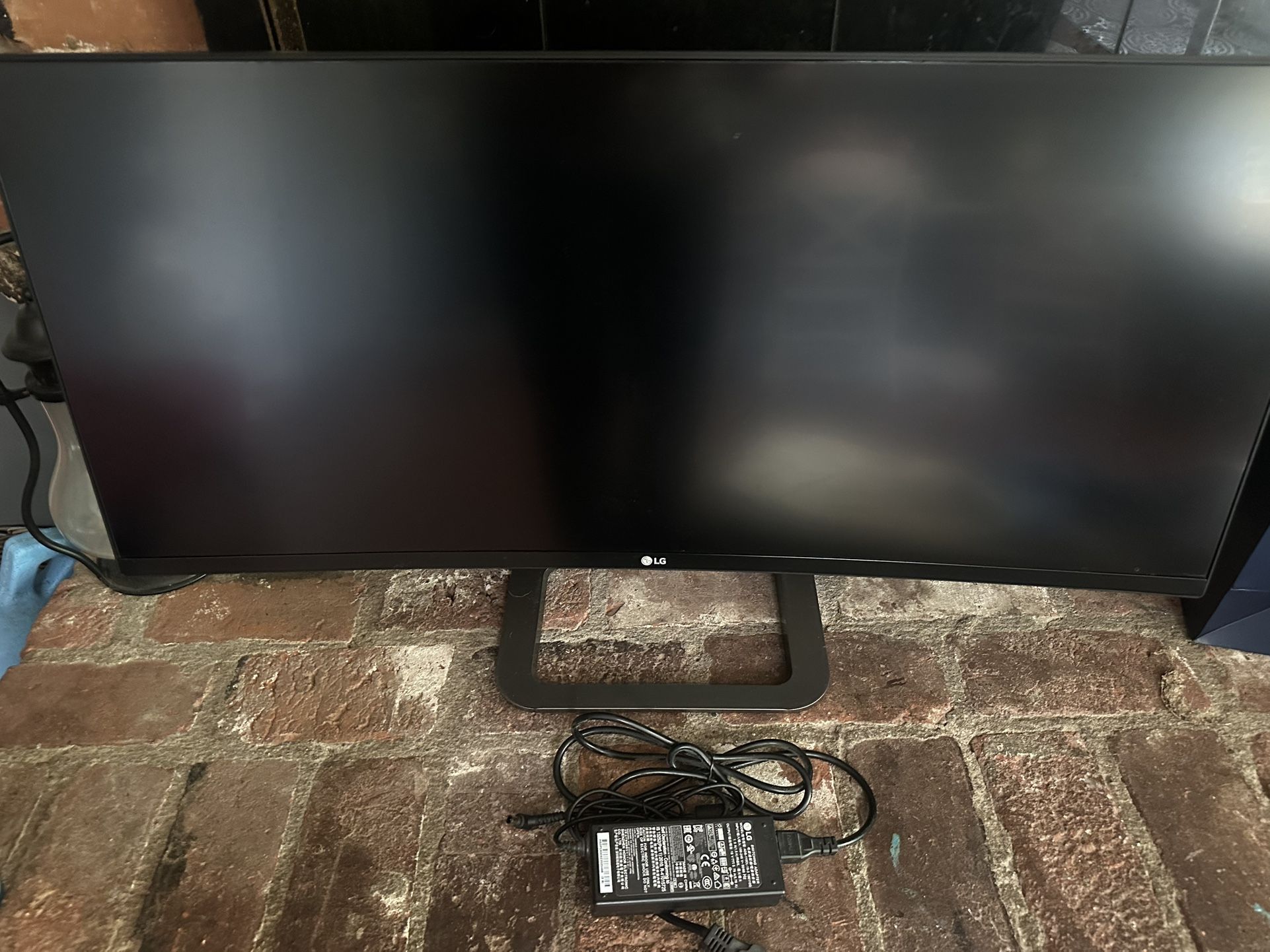 LG 34UC87C Ultrawide Curved Display