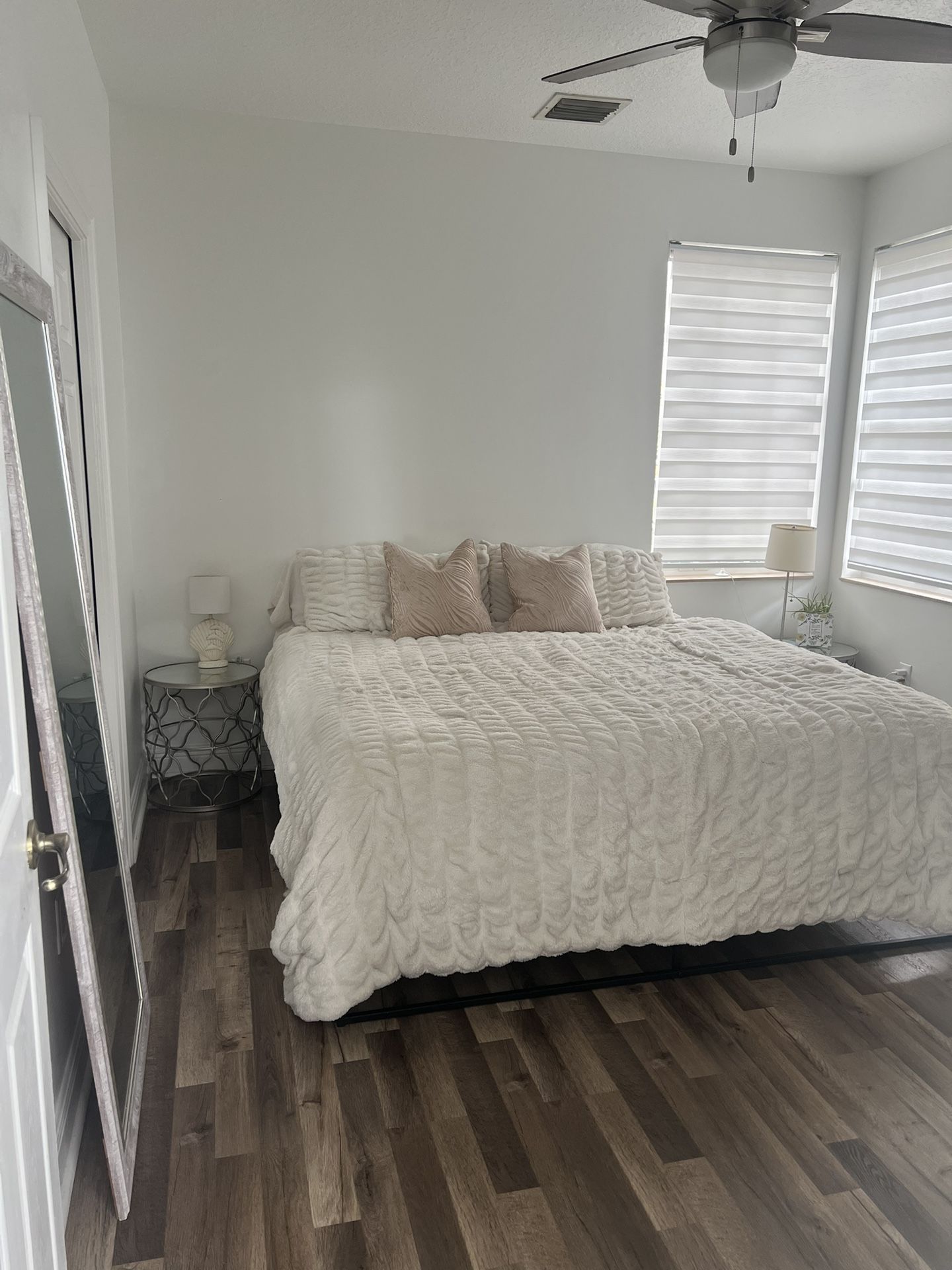 KING BED