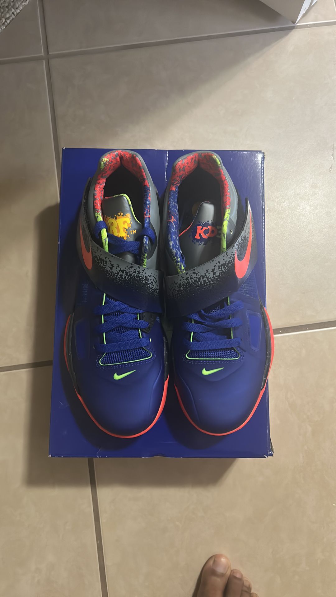 KD NERF size 8 men