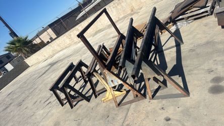 Metal stands