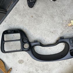 Traiblazer SS Dash Trim
