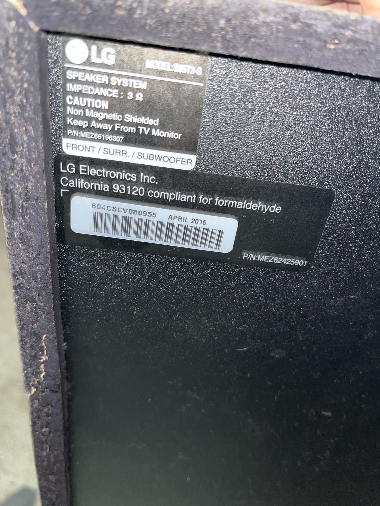 LG Tower Speakers (SJT3-S) – Pair – Great Condition
