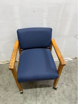 6 rolling chairs