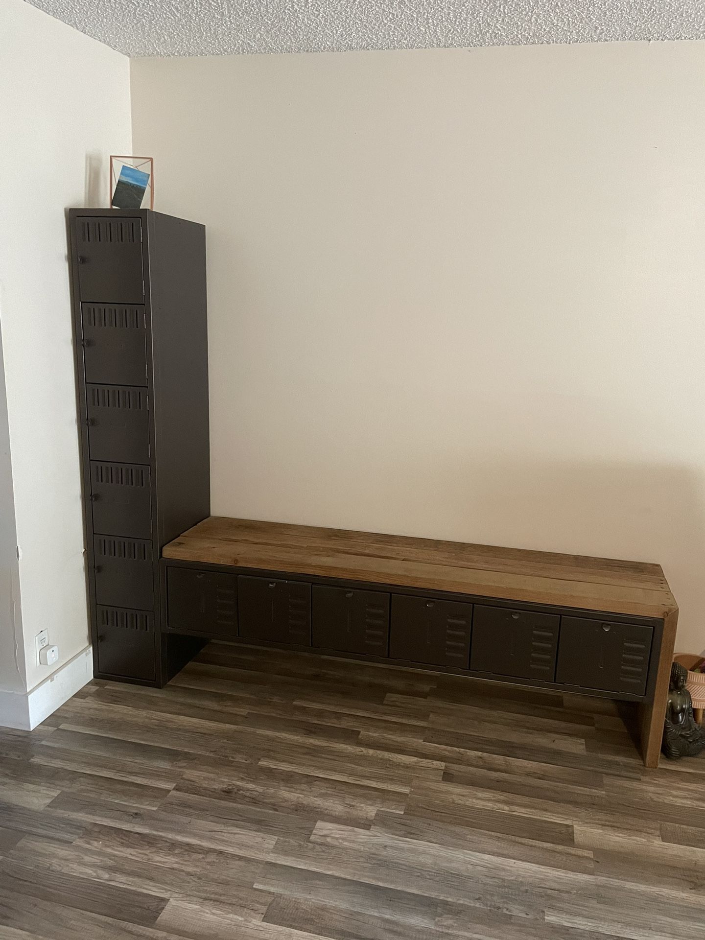 Custom Storage Bench 