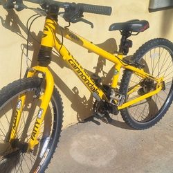 Mountain Bike  Cannondale F600 Fatty " Like New 