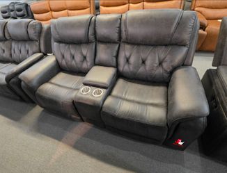 🔥HOT DEAL🔥2pc power motion recliners😍
Take it home with$49down
Hablamos Español Y Financiamos 🙋