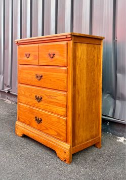 Vintage Wooden Dresser Chest FREE DELIVERY 🚚 TAMPA & SURROUNDINGS