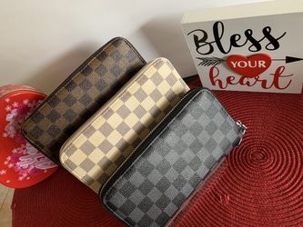 Gorgeous Wallets, Card Holders, Cosmetic Bags!!!