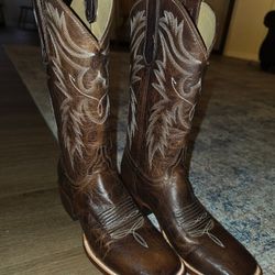 7 1/2 New Boots