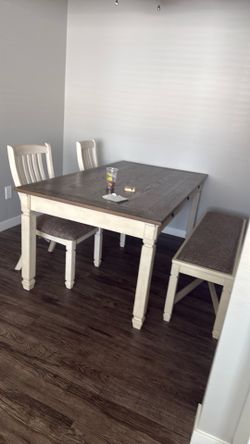 Dining set