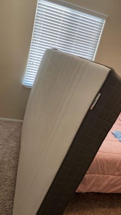 Queen Bed 