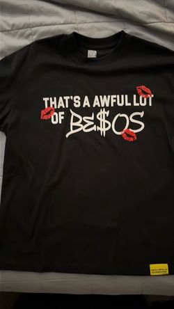 That's A Awful Lot of Besos Graphic T-Shirt