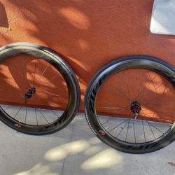 Zipp 404 Carbon Rim Brake wheelset 