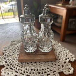 Vintage Crown Point Anchor Hocking Clear Glass Salt & Pepper Shakers