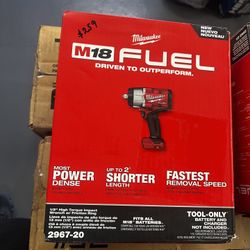 Milwaukee M18 1” High torque Wrench  Impact With Ba Fixtion Rimg