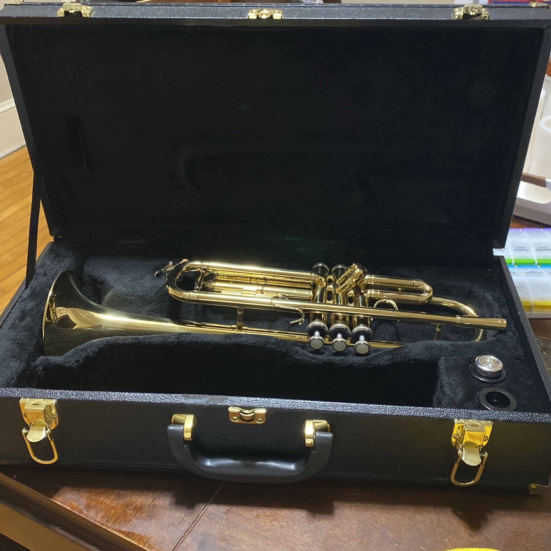 Brass Besson Trumpet + King 7c Mouth Piece (With Case)