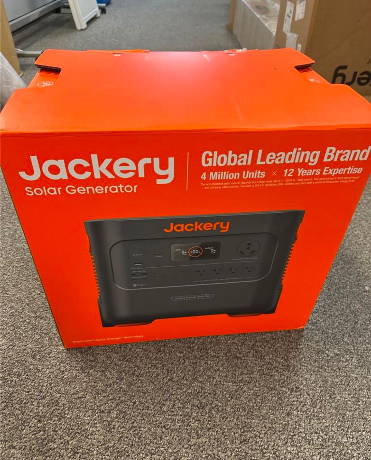 ^ Jackery Portable Power Station Explorer 2000 Plus Solar Generator