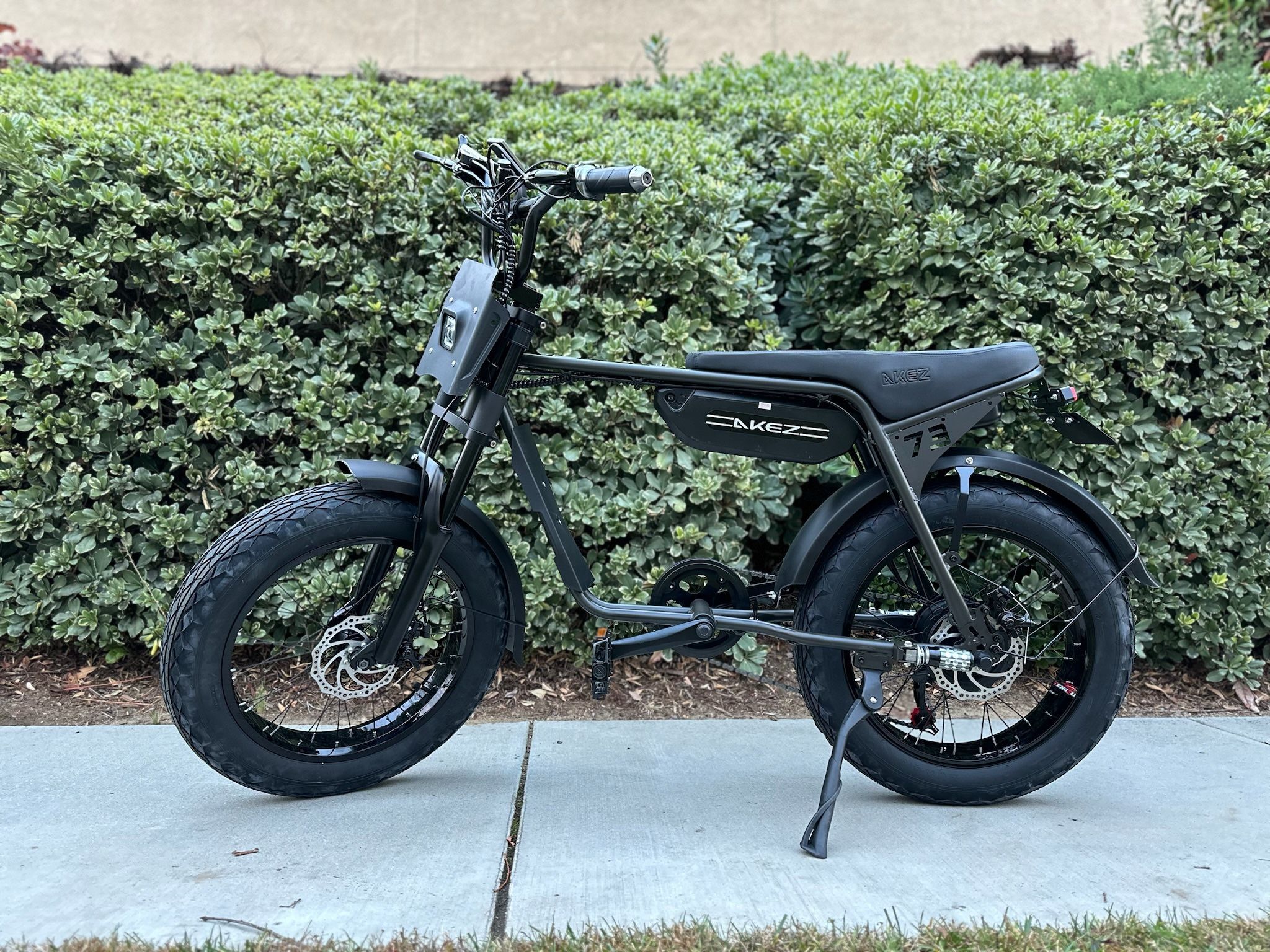 AKEZ ZX 01 Electric Bicycle / E-Bike for Sale in Murrieta, CA