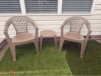 Patio Furniture Set - Table and Chairs - Capuccini