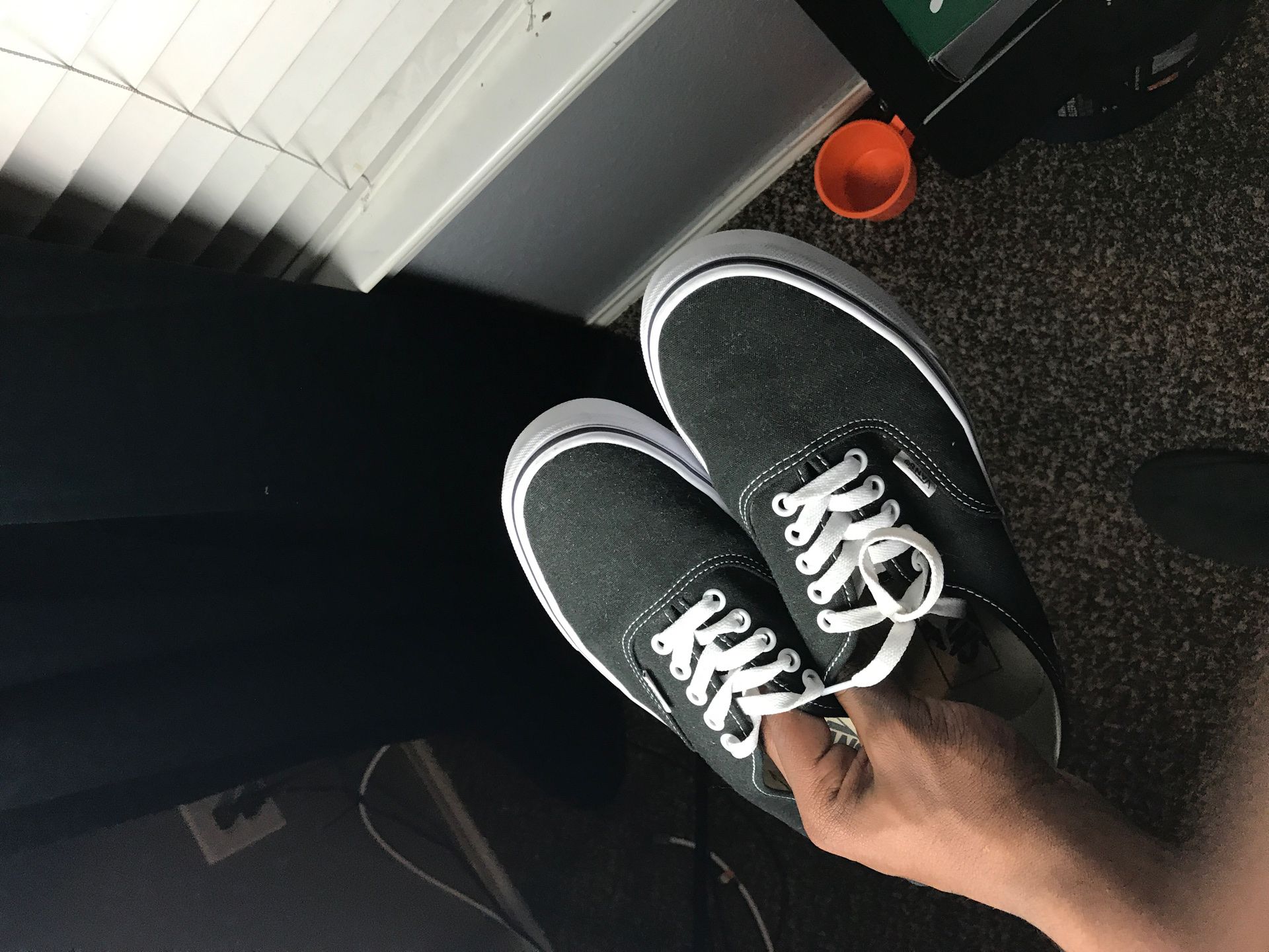 Vans Authentic Skate Shoe -Black