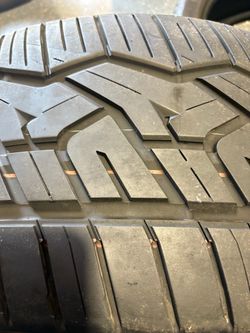 295/30R24 Nitto